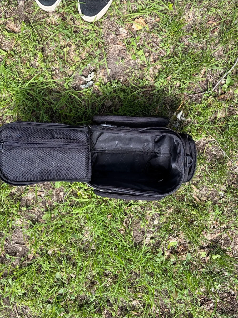 IBERA PakRak Quick-Release Bike Trunk Bag 17L Water-Resistant and Bike Rack